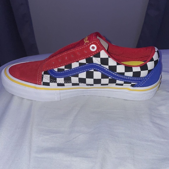 Vans - Picture 3 of 5